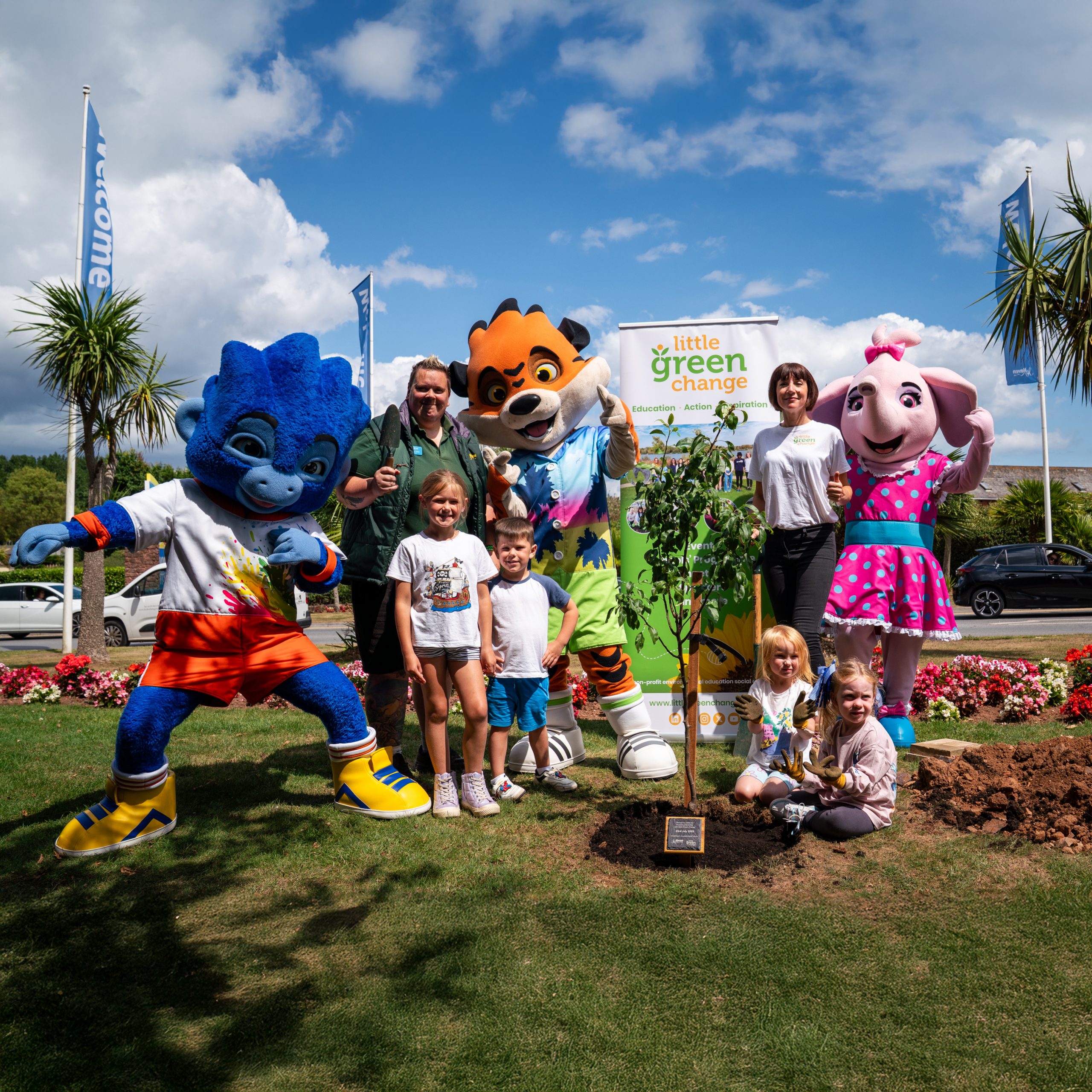 Tree planting to celebrate Little Green Change's partnership with Haven, July 2025